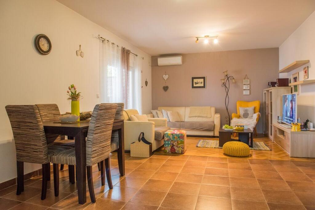 City Apartment Magdalena Zadar Exterior foto
